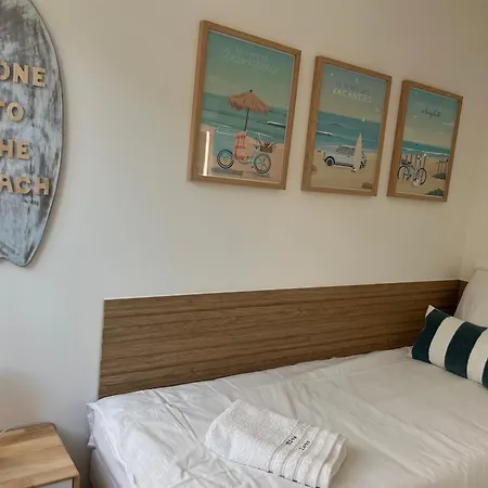 Riva, Et Commerces A Pied *