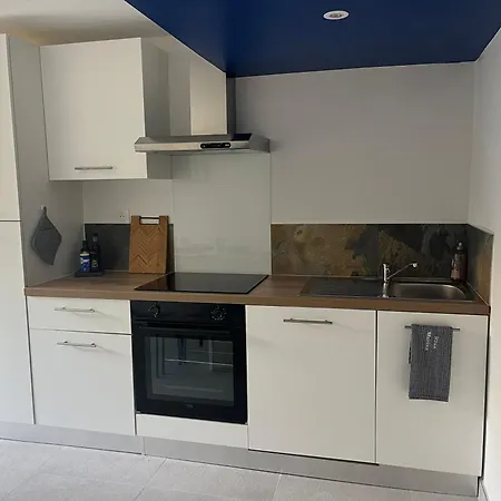 Riva, Et Commerces A Pied Fréjus