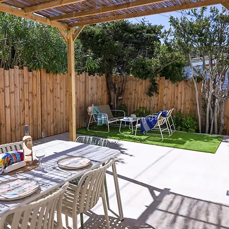 Riva, Terrasse Plein Sud, A Pied, 4 A 6 Personnes * Fréjus