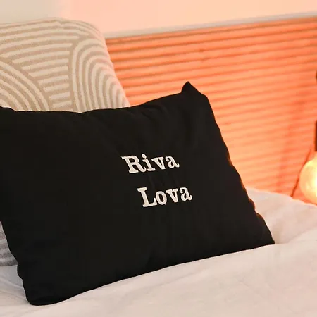 Riva, Terrasse Plein Sud, A Pied, 4 A 6 Personnes