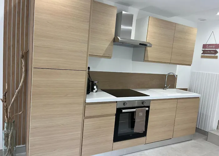 Riva, Terrasse Plein Sud, A Pied, 4 A 6 Personnes *