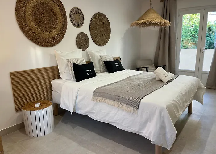 아파트 Riva, Terrasse Plein Sud, A Pied, 4 A 6 Personnes Fréjus