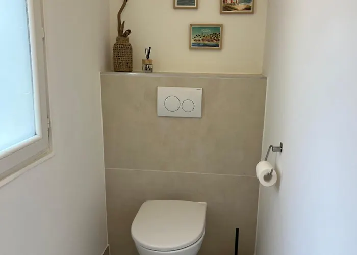 Riva, Terrasse Plein Sud, A Pied, 4 A 6 Personnes Fréjus
